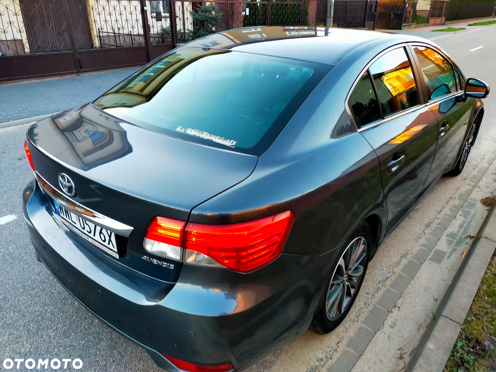 Toyota Avensis - 21