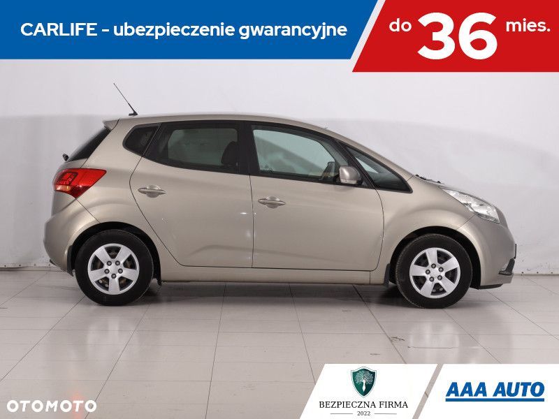 Kia Venga - 8