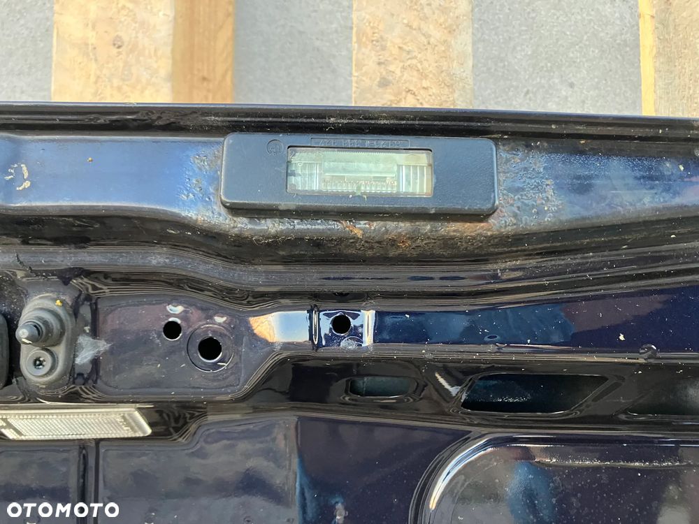 KLAPA BAGAŻNIKA BMW E32 TYLNA BEZ KOROZJI - 18