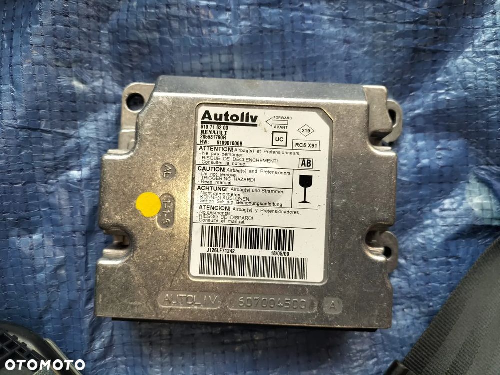 AIRBAG AIR BAG PODUSZKA KIEROWCY PASAŻERA PASY PAS BEZPIECZEŃSTWA LEWY PRAWY PRZÓD TYŁ CZARNY NAPINACZ SENSOR KOMPLET ZESTAW 985100002R 985258772R 285581790R 868840006R 868850006R 888400012R 888400017R RENAULT LAGUNA III 3 COUPE GT - 7