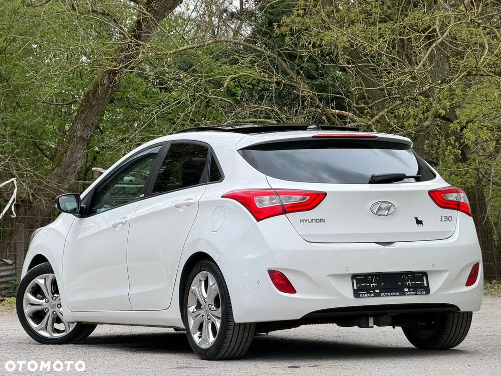 Hyundai i30 1.6 CRDi Fifa World Cup Edition - 3