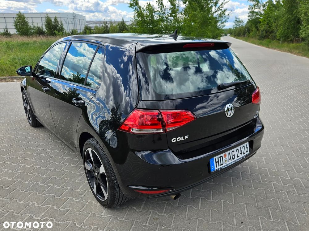 Volkswagen Golf 1.6 TDI BlueMotion Technology Comfortline - 19
