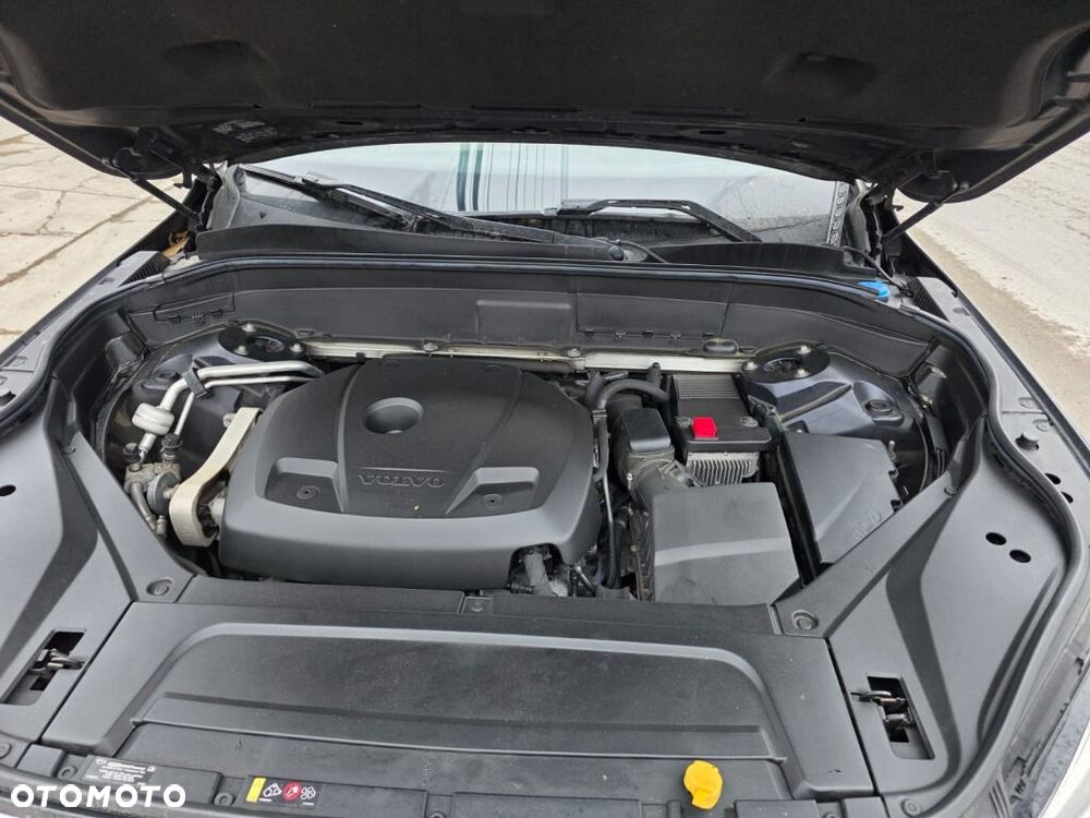 Volvo XC 90 T6 AWD Geartronic Momentum - 16