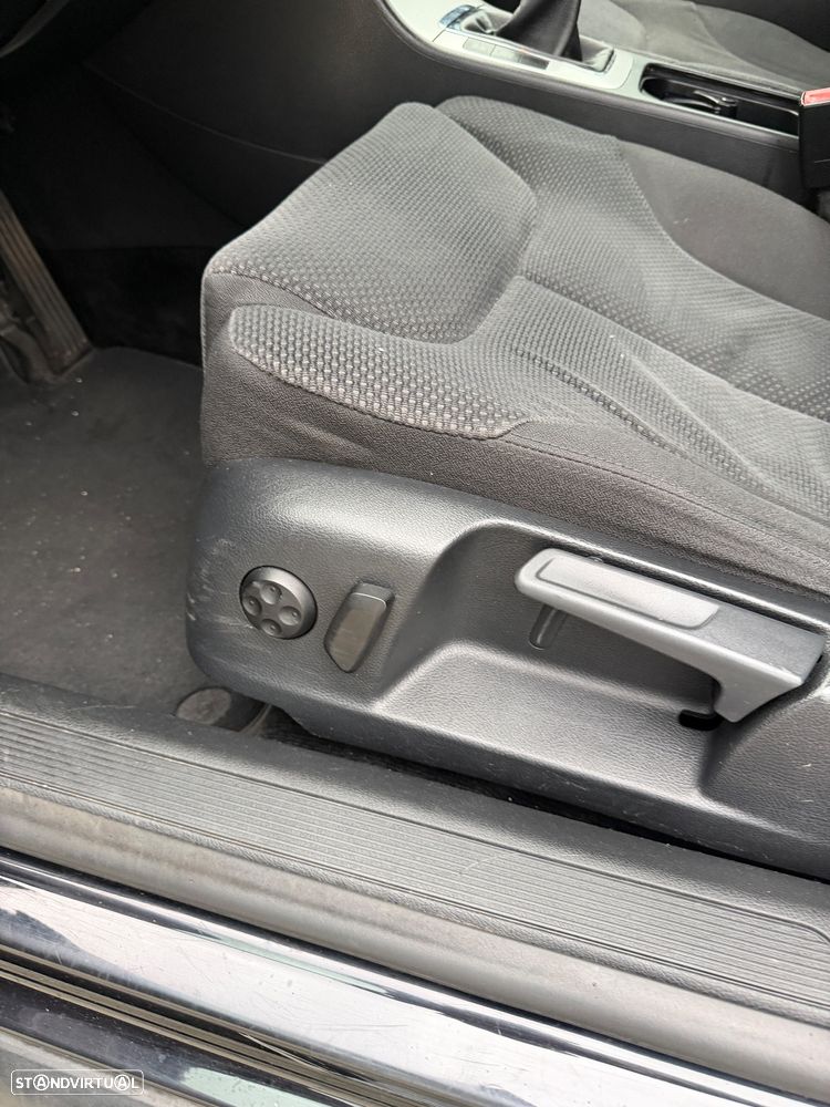 VW Passat 2.0 TDI Highline - 19