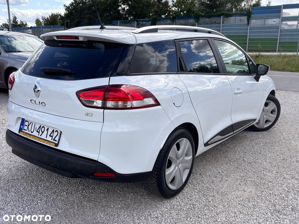 Renault Clio - 10
