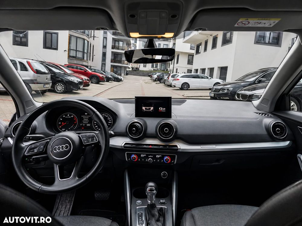 Audi Q2 30 TFSI S tronic sport - 2
