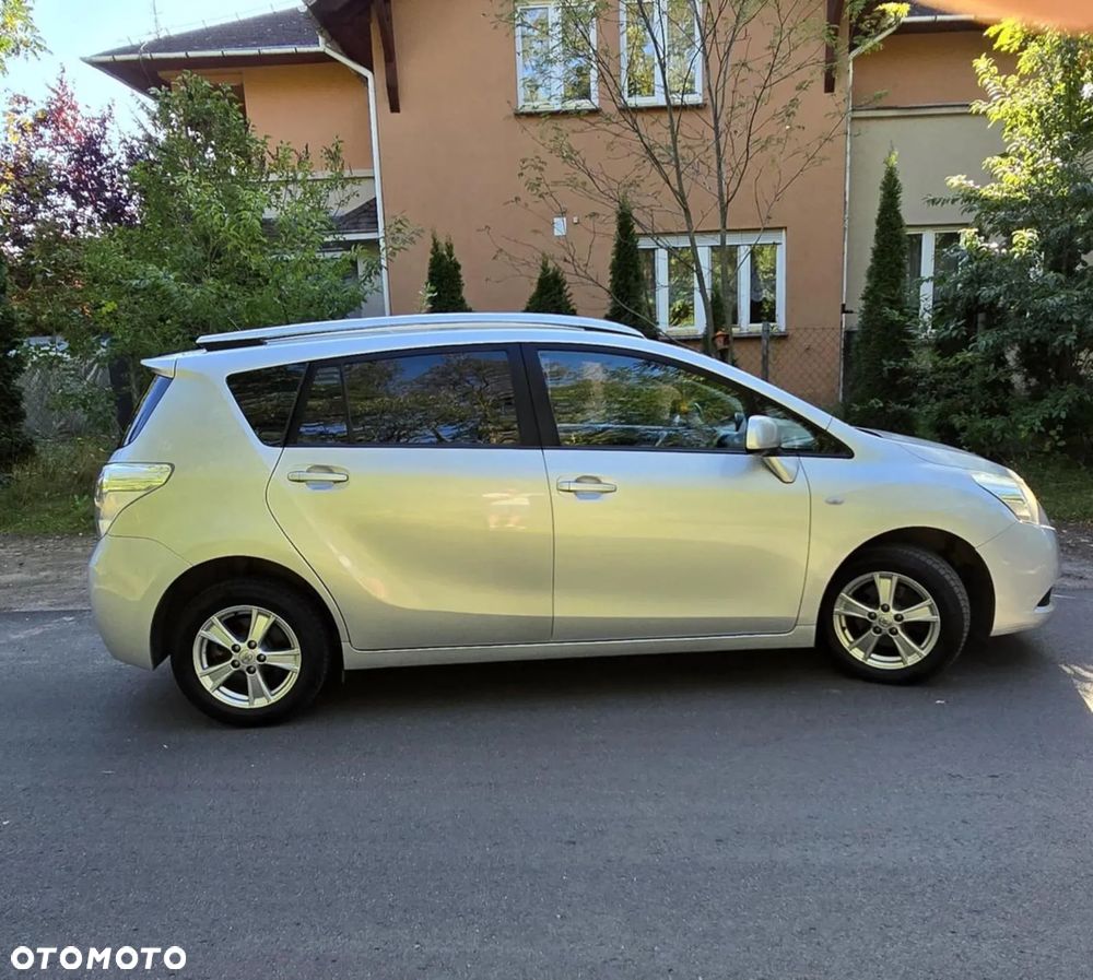 Toyota Verso 1.8 2010 7os - 7
