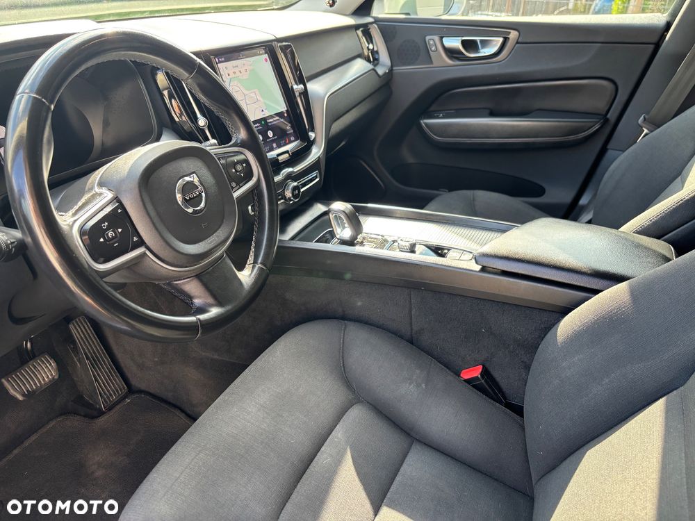Volvo XC 60 B4 D AWD Momentum Pro - 13
