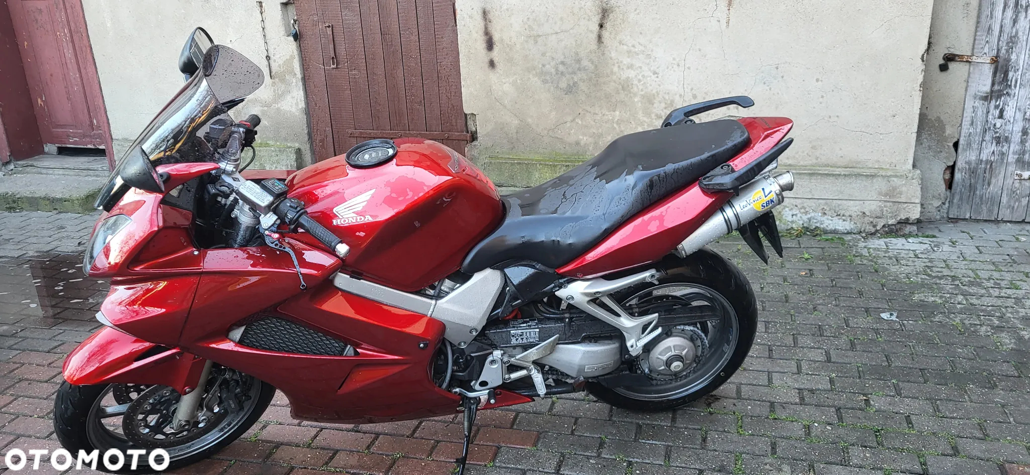 Honda VFR - 4