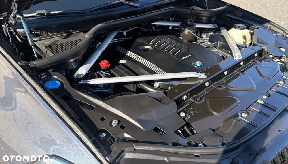 BMW X5 xDrive35i - 13