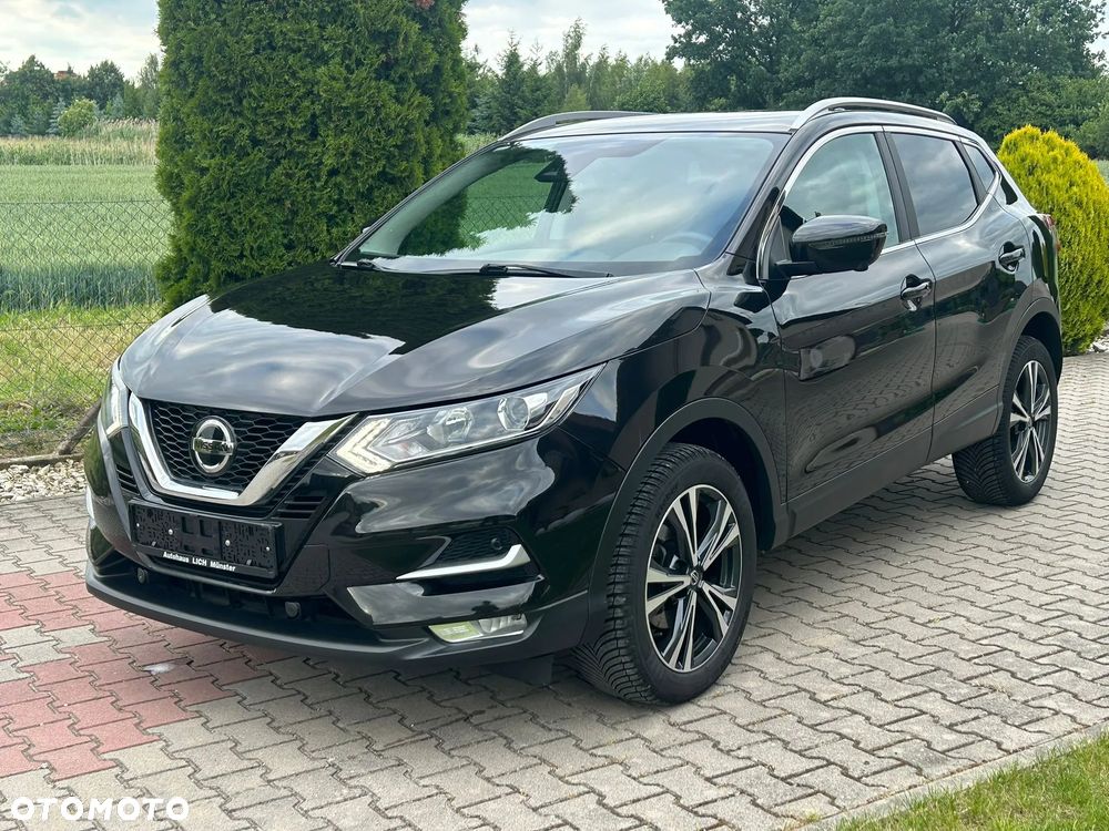Nissan Qashqai 1.3 DIG-T N-Connecta - 1