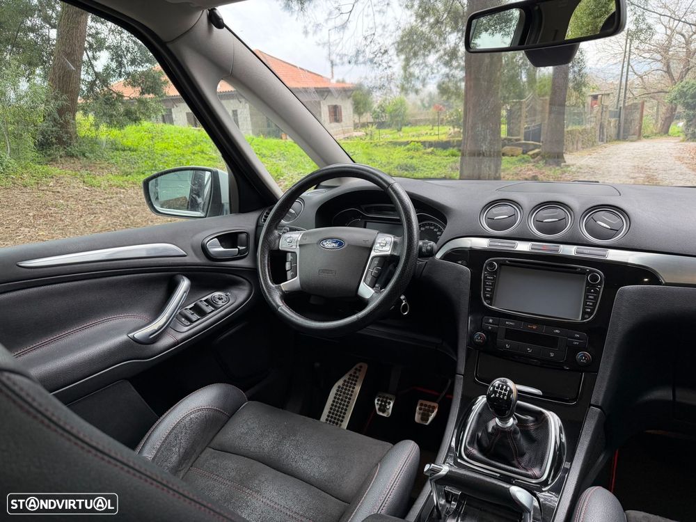 Ford S-Max 2.0 TDCi Titanium 7L - 16