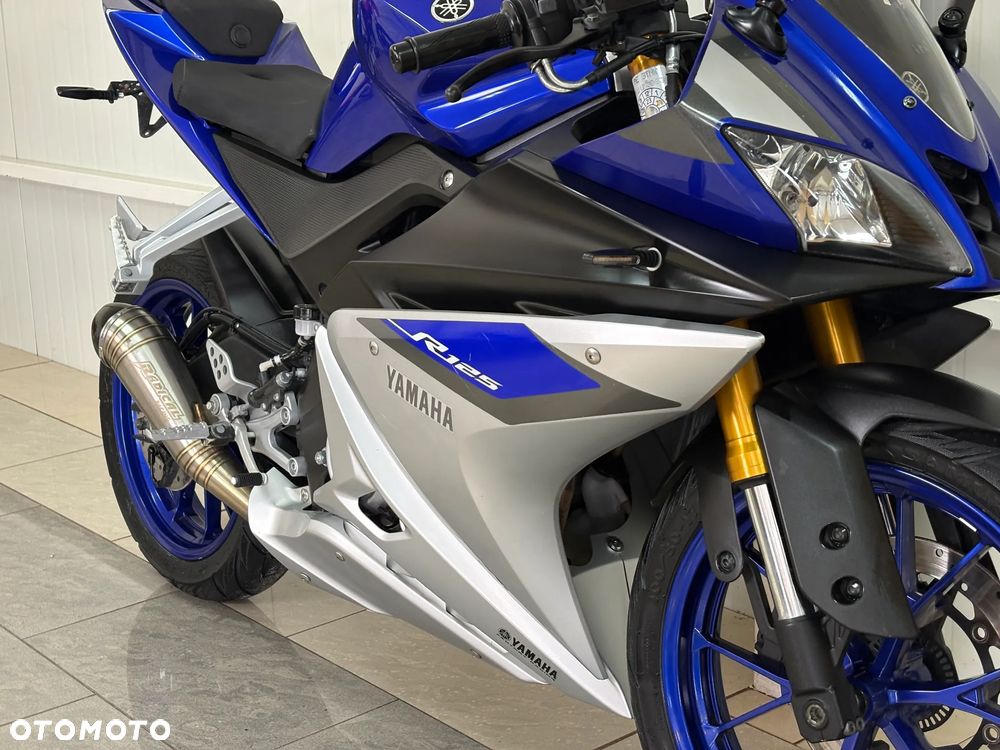 Yamaha YZF - 8