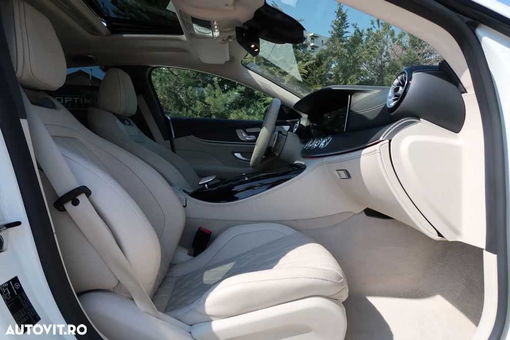 Mercedes-Benz AMG GT 4-door Coupe - 11