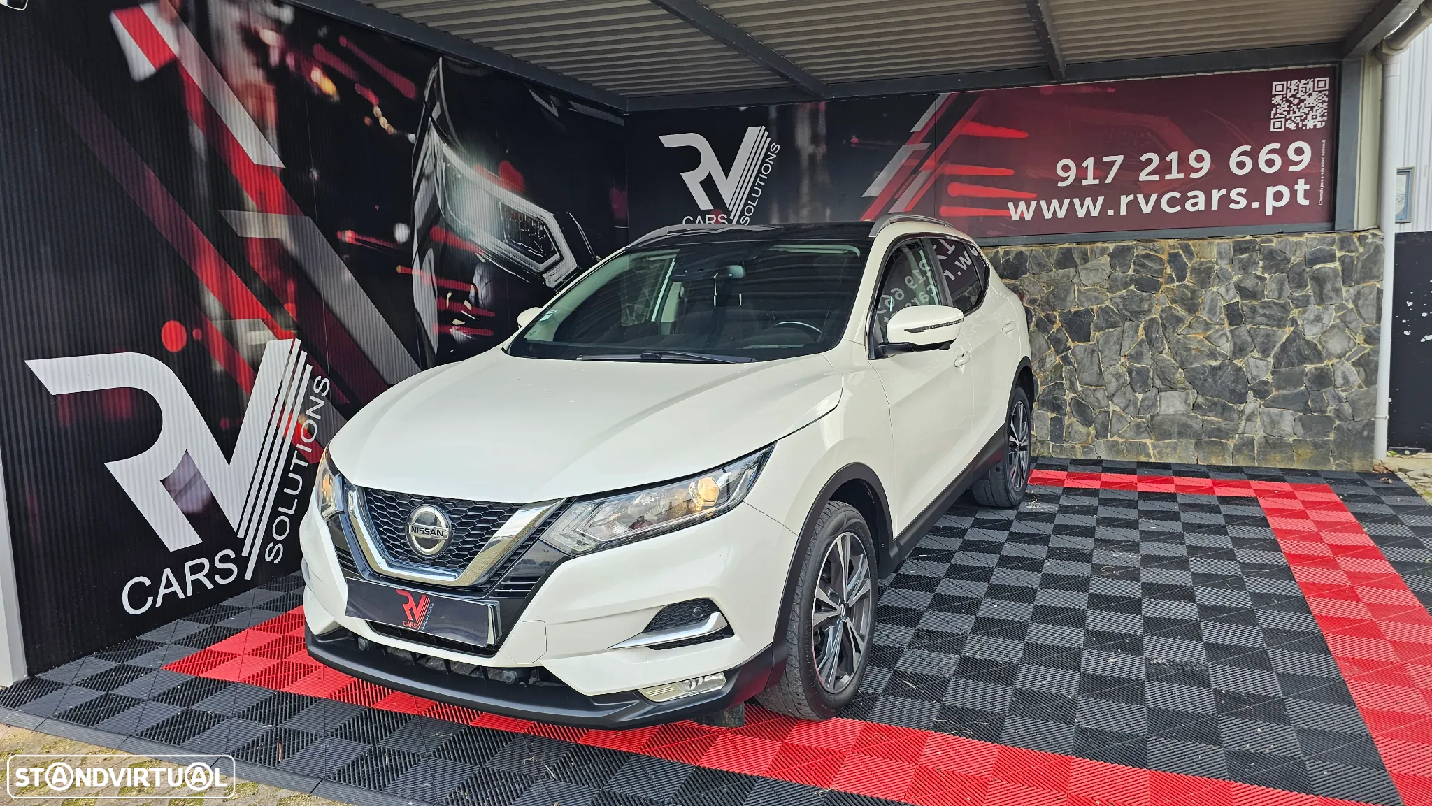 Nissan Qashqai 1.5 dCi N-Connecta J18+Led - 2