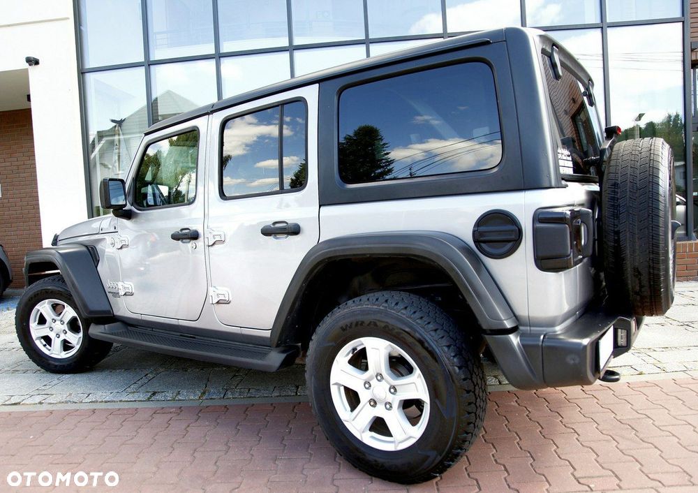 Jeep Wrangler - 29