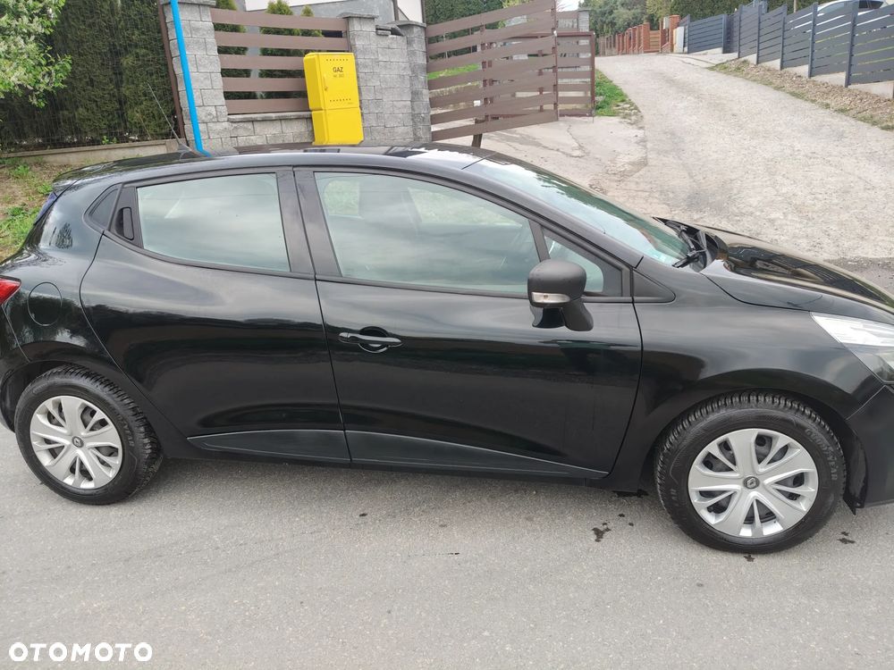 Renault Clio 1.2 16V 75 Business - 6