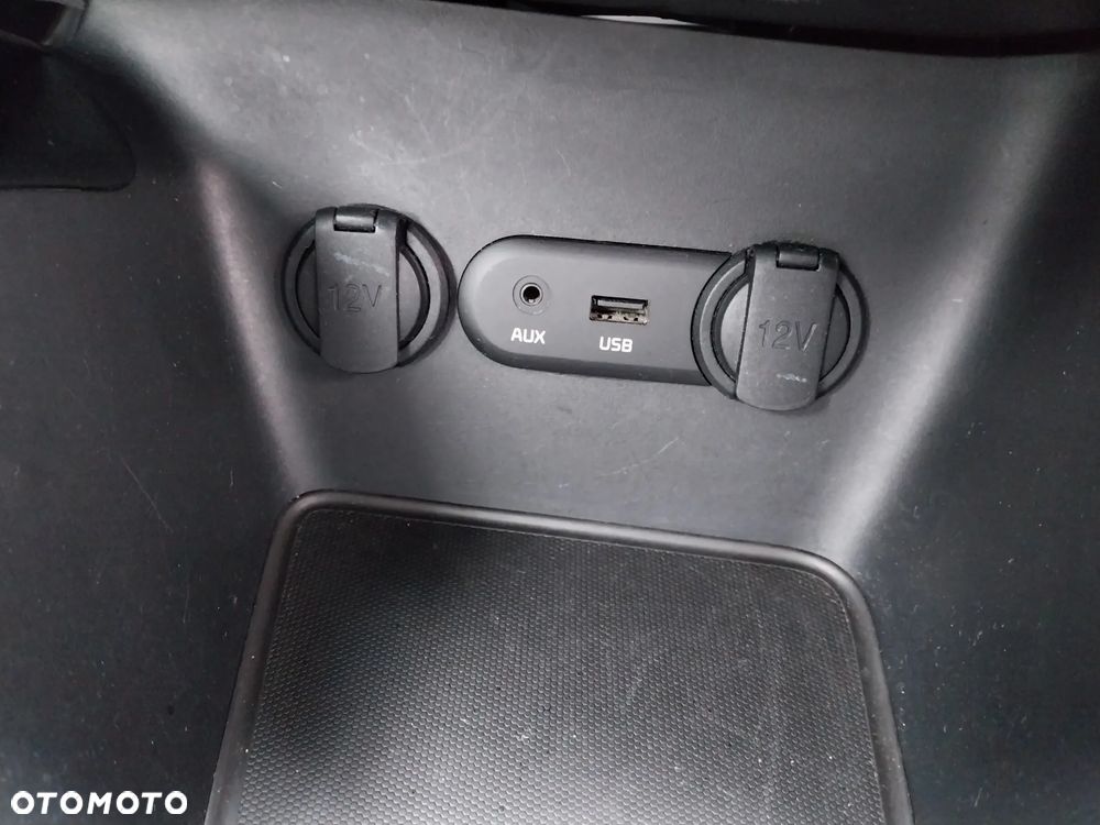 Kia Ceed 1.4 CVVT Dream Team Edition - 26