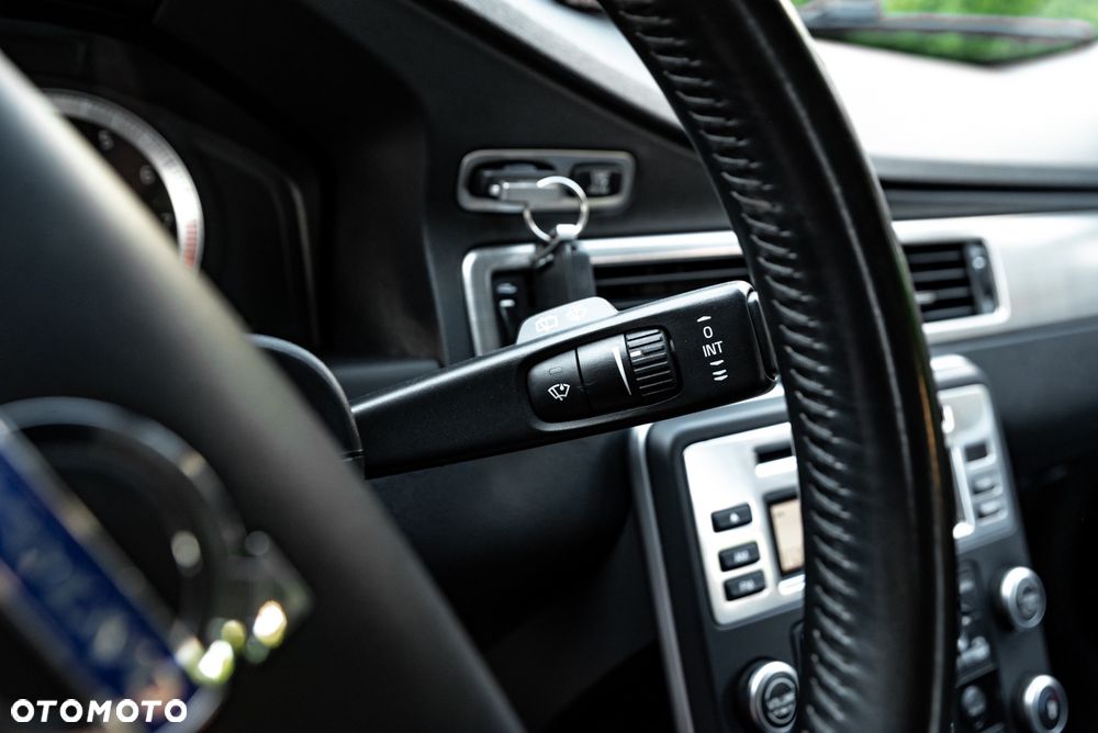 Volvo V70 2.0T Powershift Summum - 35