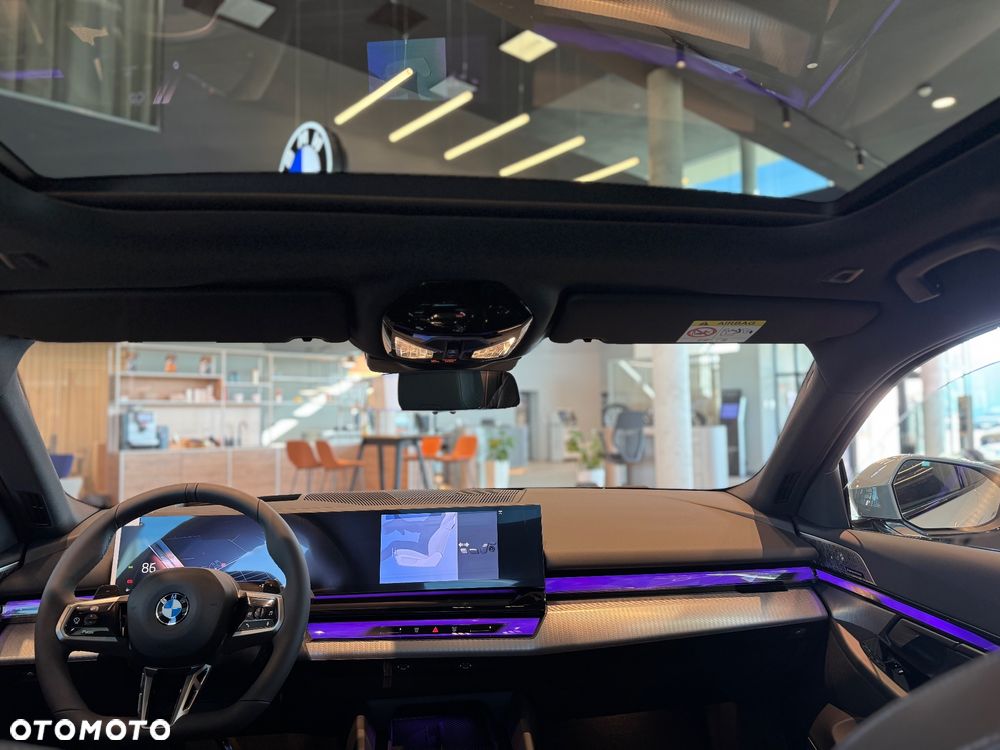 BMW Seria 5 540d xDrive mHEV M Sport - 8