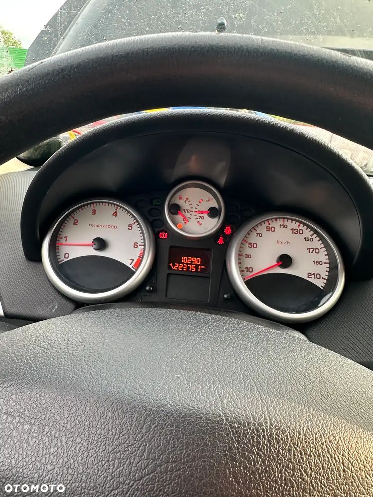 Peugeot 207 1.4 Presence Grand Prix - 9