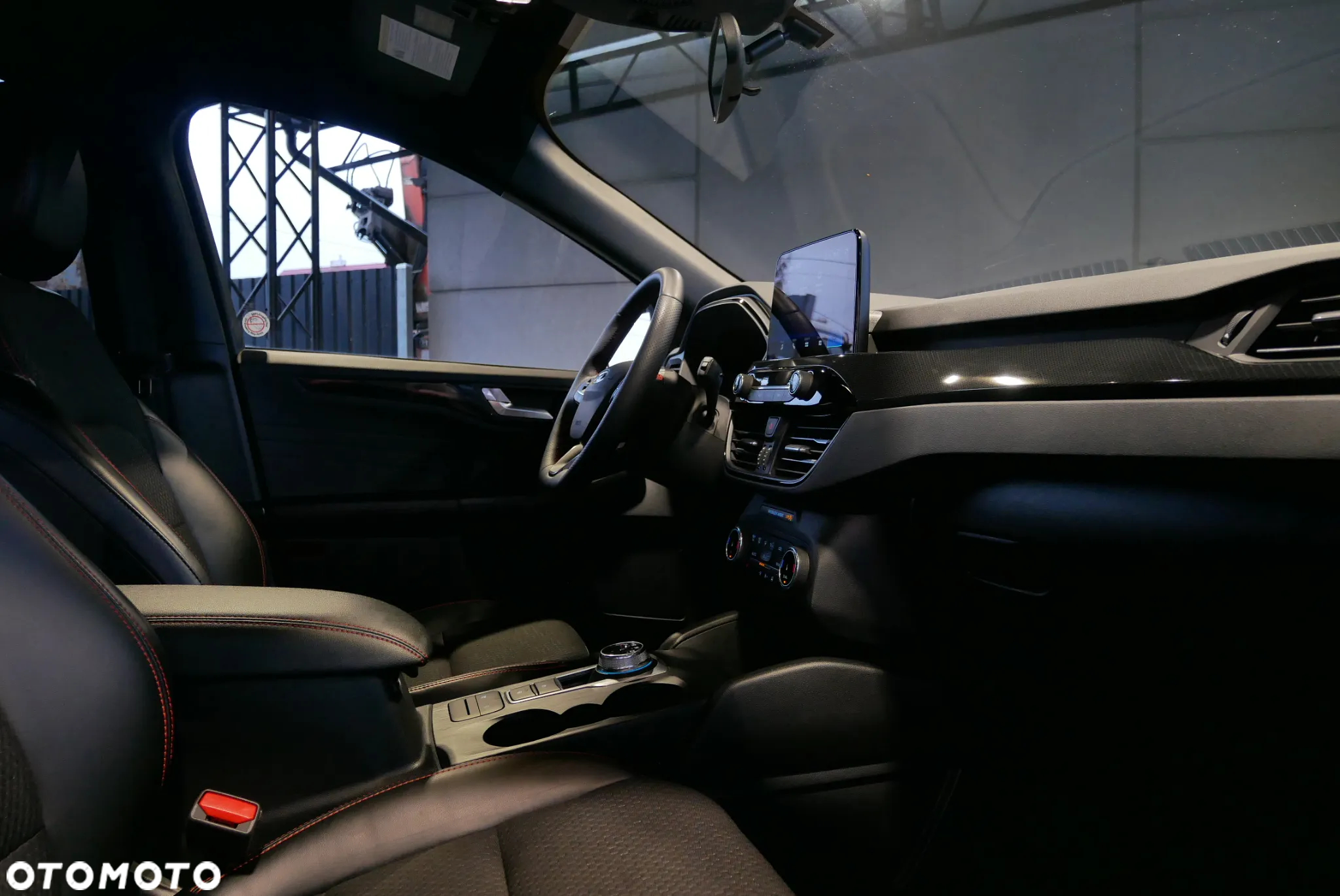 Ford Escape 1.5 EcoBoost AWD SE - 29