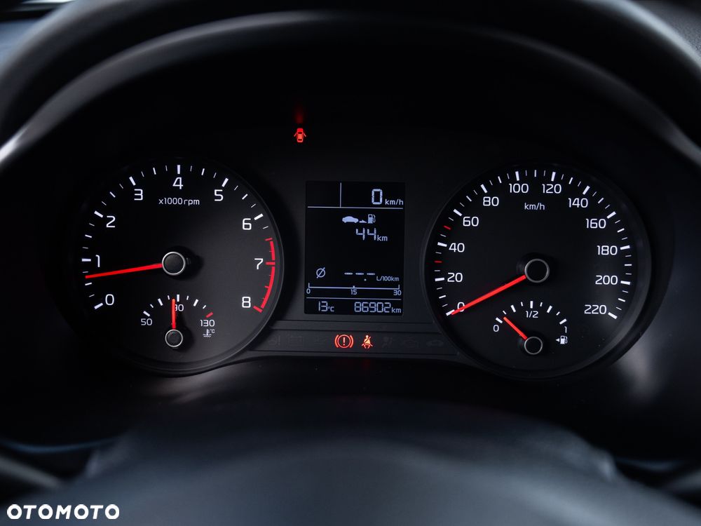 Kia Stonic 1.4 L - 35