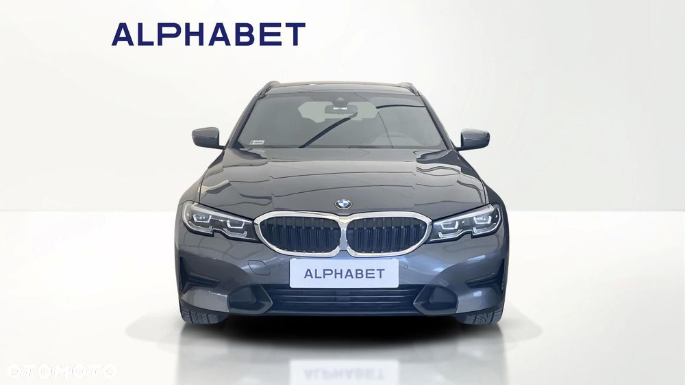 BMW Seria 3 318i - 8