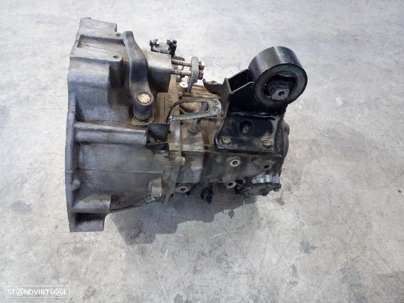 CAIXA VELOCIDADES NISSAN PRIMERA HATCHBACK 2001 - 2