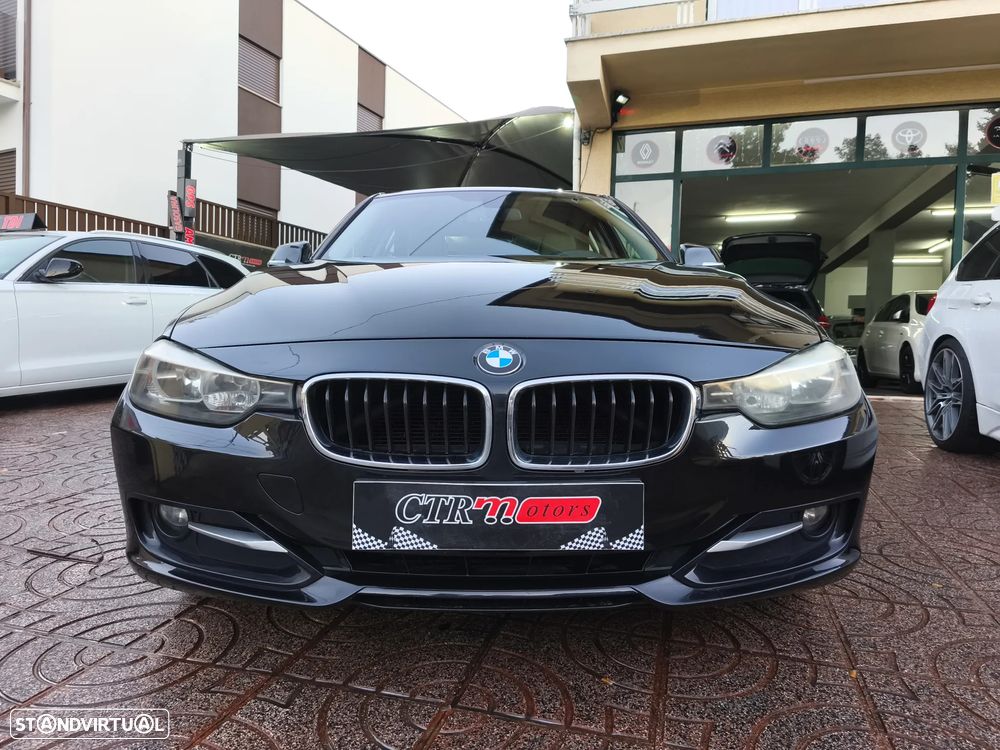 BMW 320 d Aut. Blue Performance Sport Line - 2