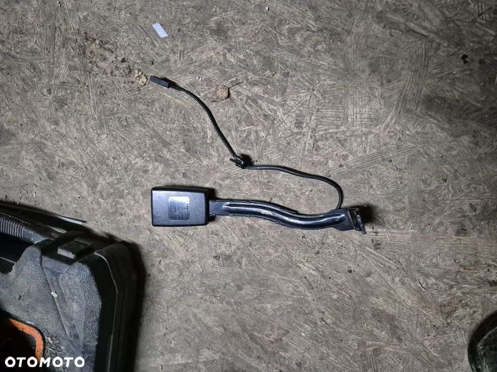 Zapinka klamra pasa z czujnikiem vw passat b6 lewa kierowcy
