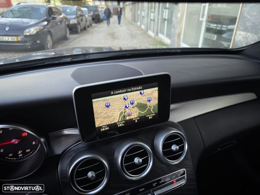 Mercedes-Benz C 220 d Coupe 9G-TRONIC AMG Line - 22