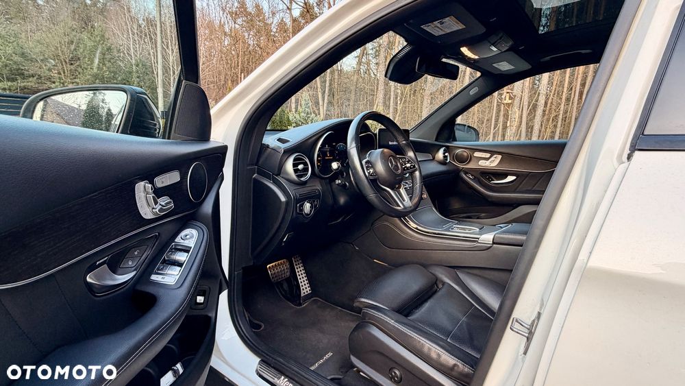 Mercedes-Benz GLC 300 4Matic 9G-TRONIC AMG Line Plus - 5