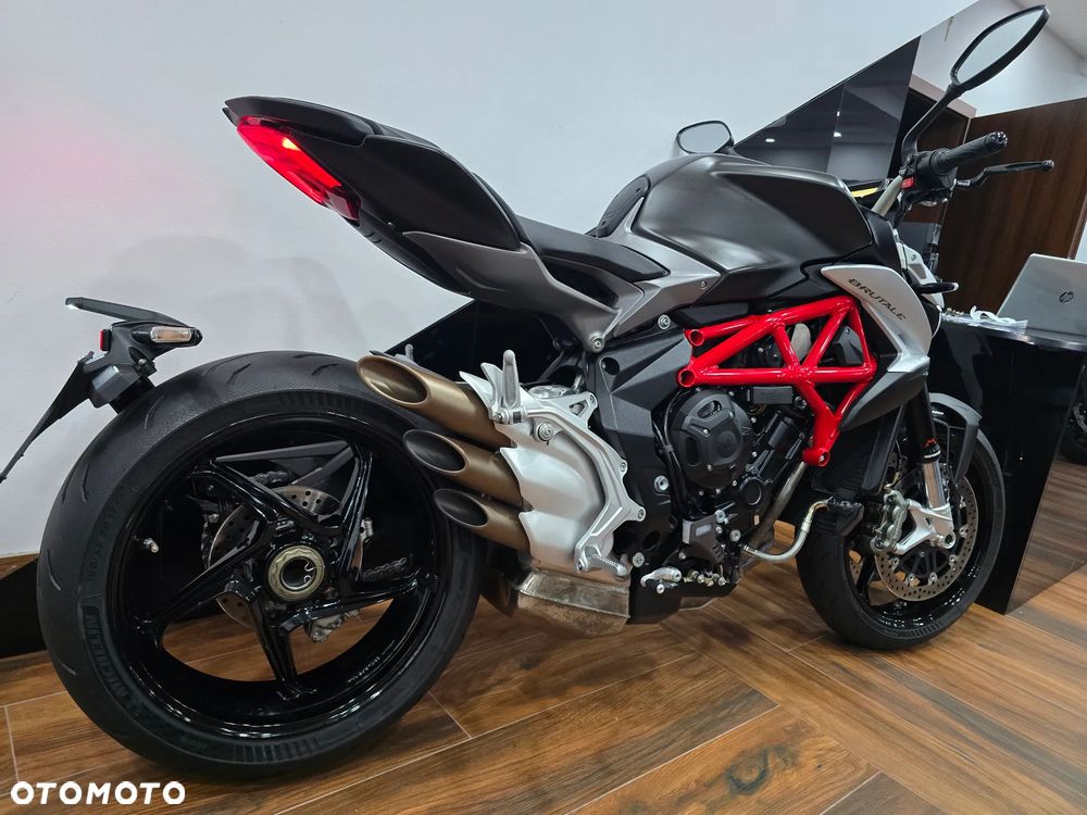 MV AGUSTA Brutale - 17