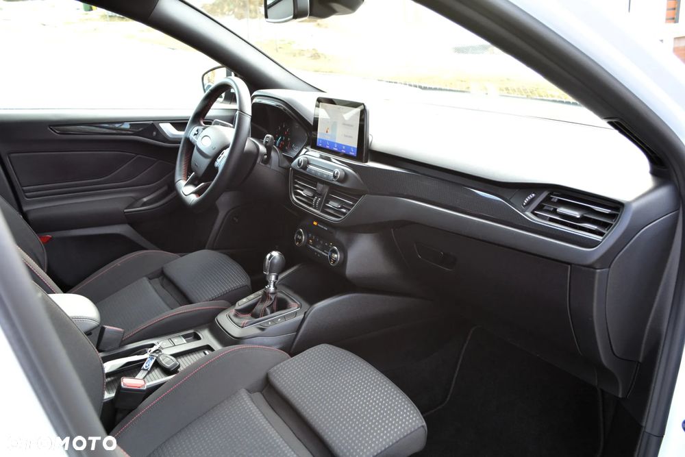 Ford Focus 2.0 TDCi ST-Line ASS - 18