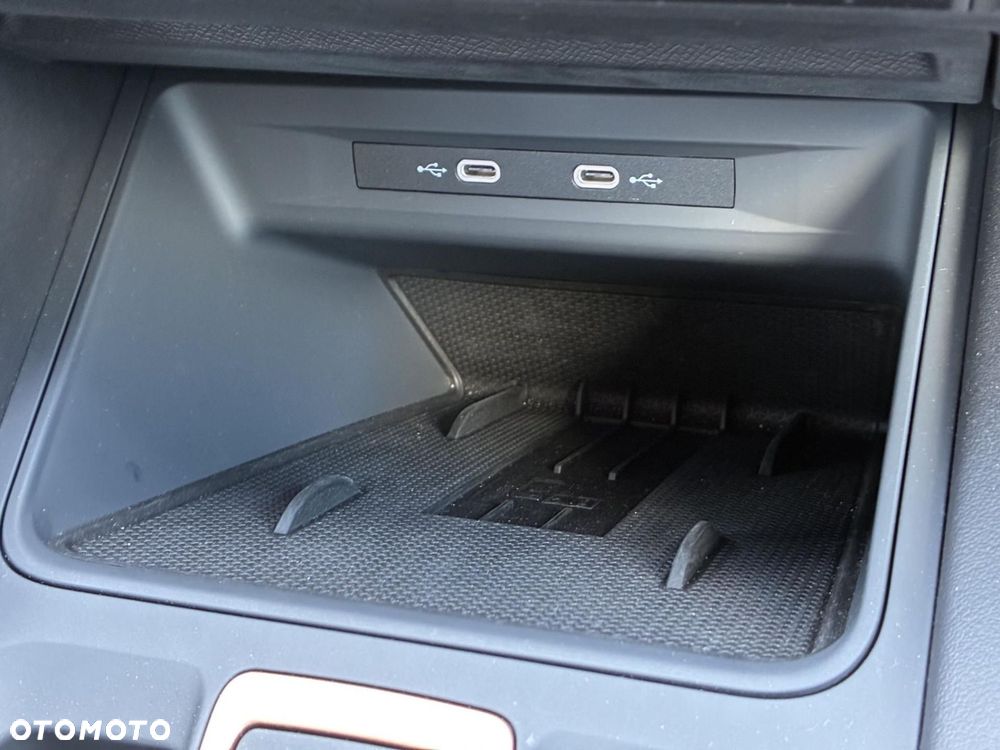 Cupra Formentor 1.5 eTSI mHEV DSG - 33