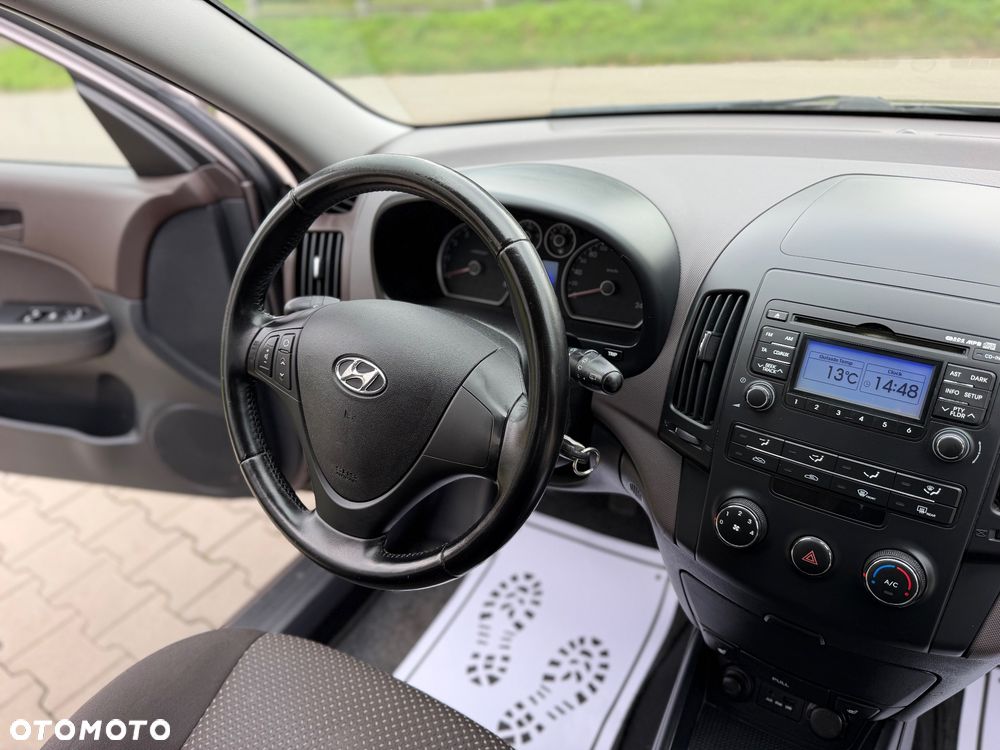 Hyundai i30 1.4 FIFA WM Edition - 35