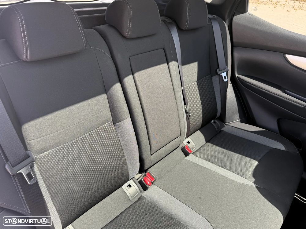 Nissan Qashqai 1.2 DIG-T N-Connecta 18 Xtronic - 43