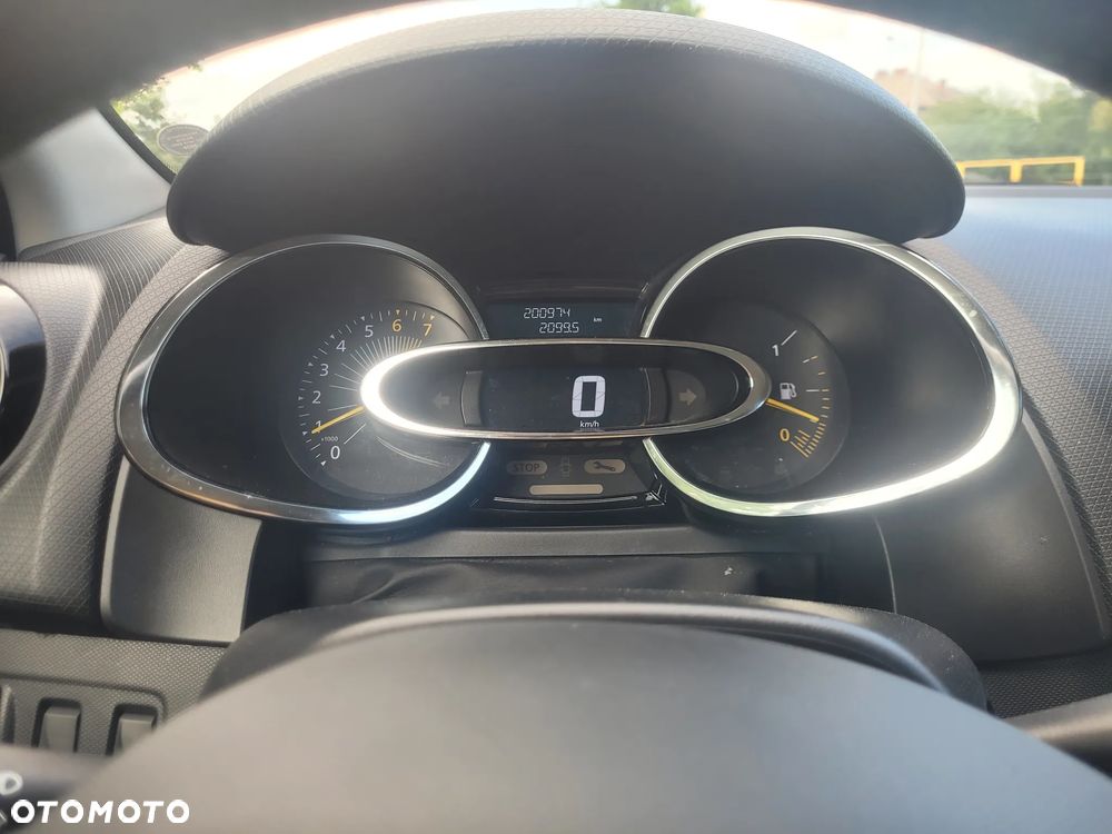 Renault Clio TCe 90 Dynamique - 32