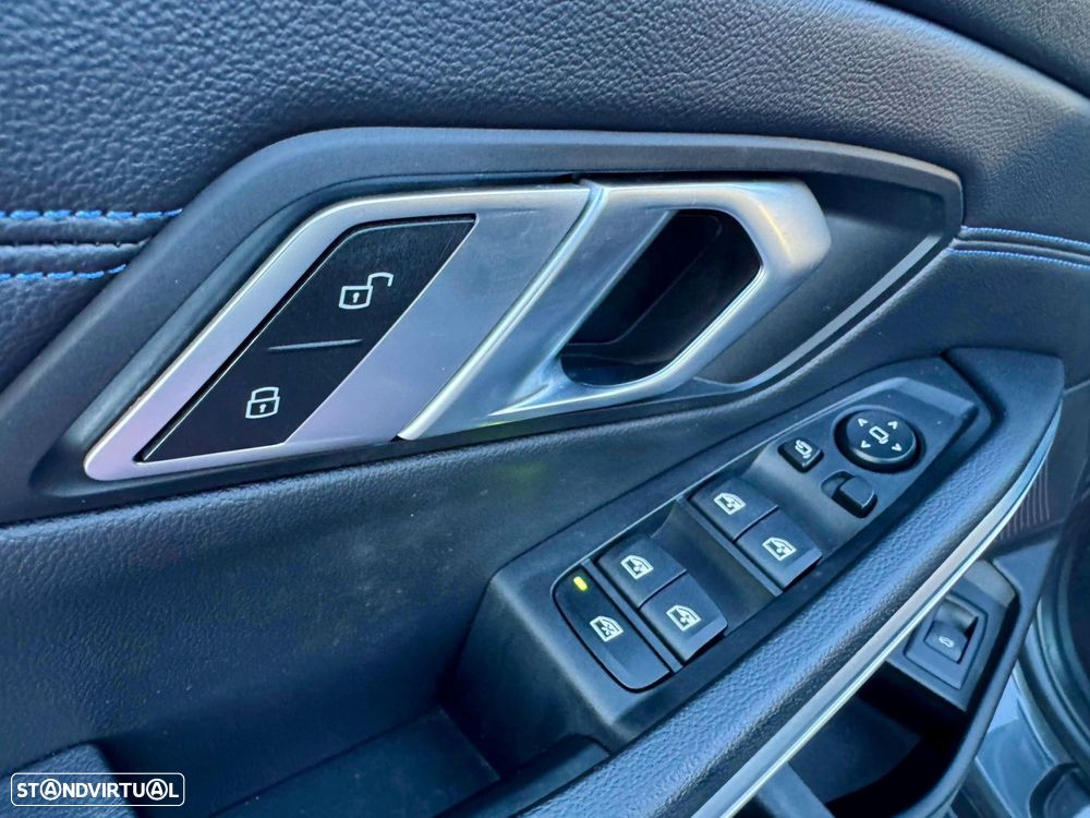 BMW 318 d Touring Pack M Auto - 17