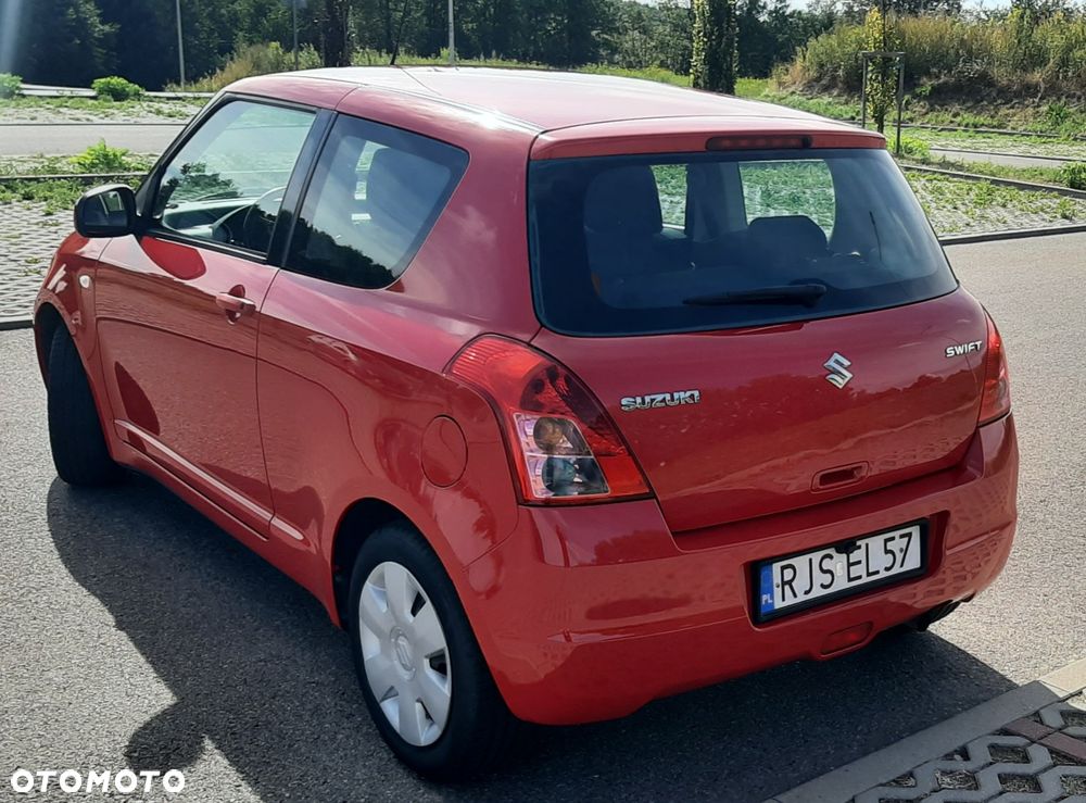 Suzuki Swift - 7