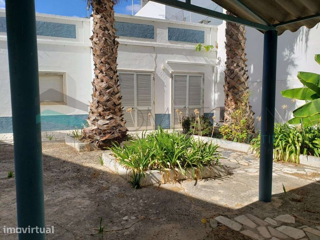 Moradia T3 - Tavira no centro histórico, por recuperar - Grande imagem: 3/24