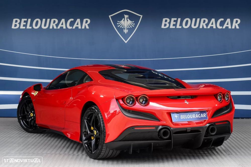 Ferrari F8 Tributo 3.9 Twin-Turbo V8 — fotografia 4