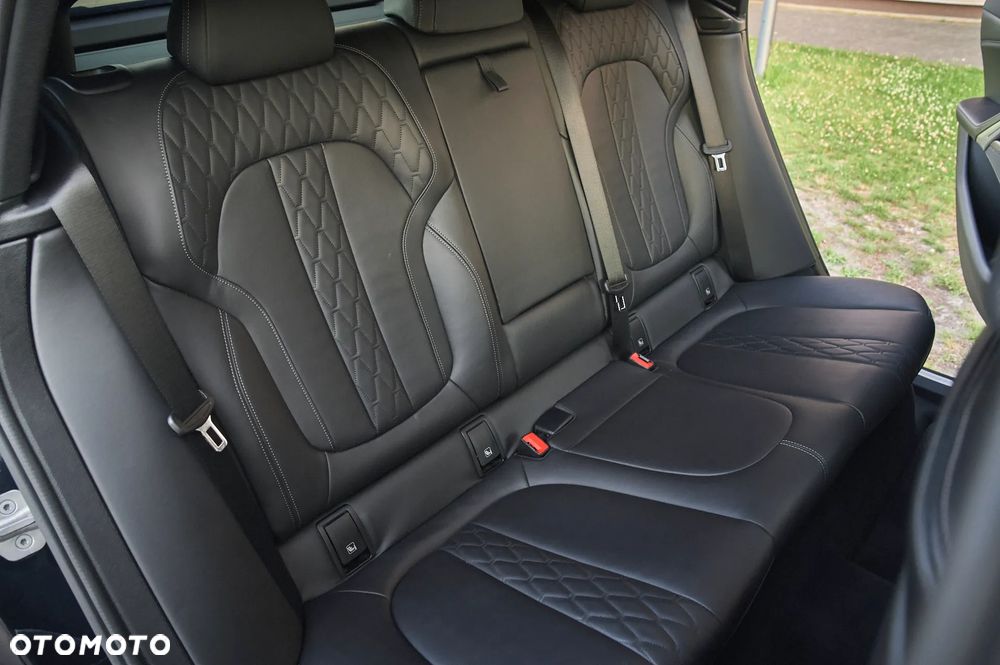 BMW X6M M50d - 24
