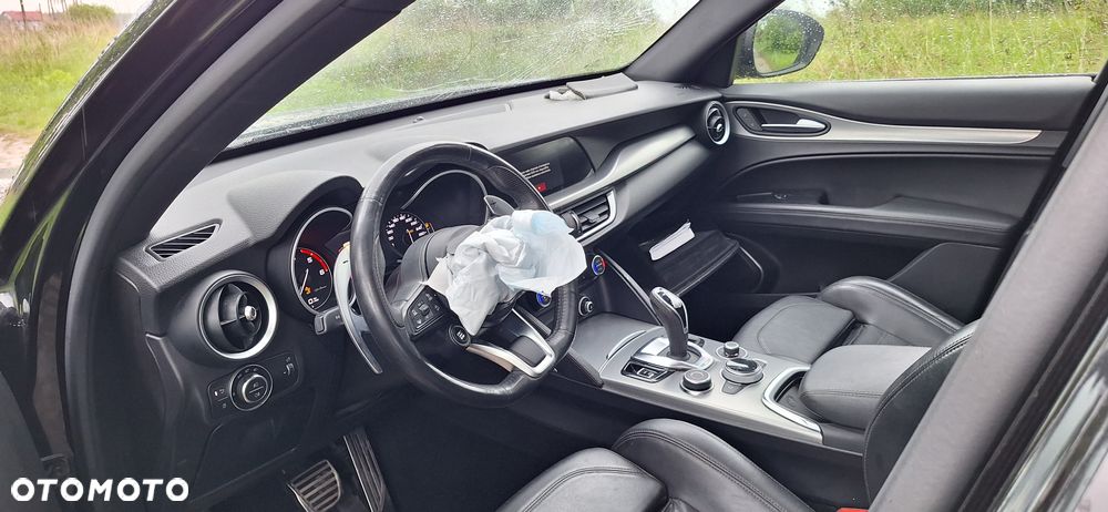 Alfa Romeo Stelvio 2.2 16V AT8 Q4 Veloce - 22