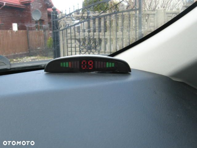 Toyota Auris 1.6 Luna - 26