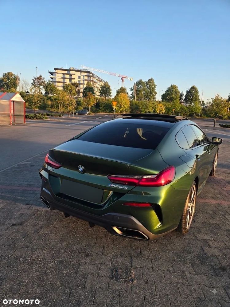 BMW Seria 8 - 11