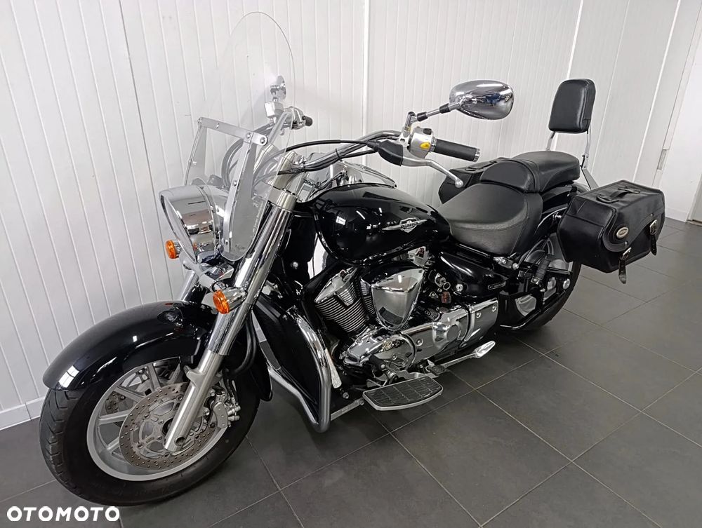 Suzuki Intruder - 6