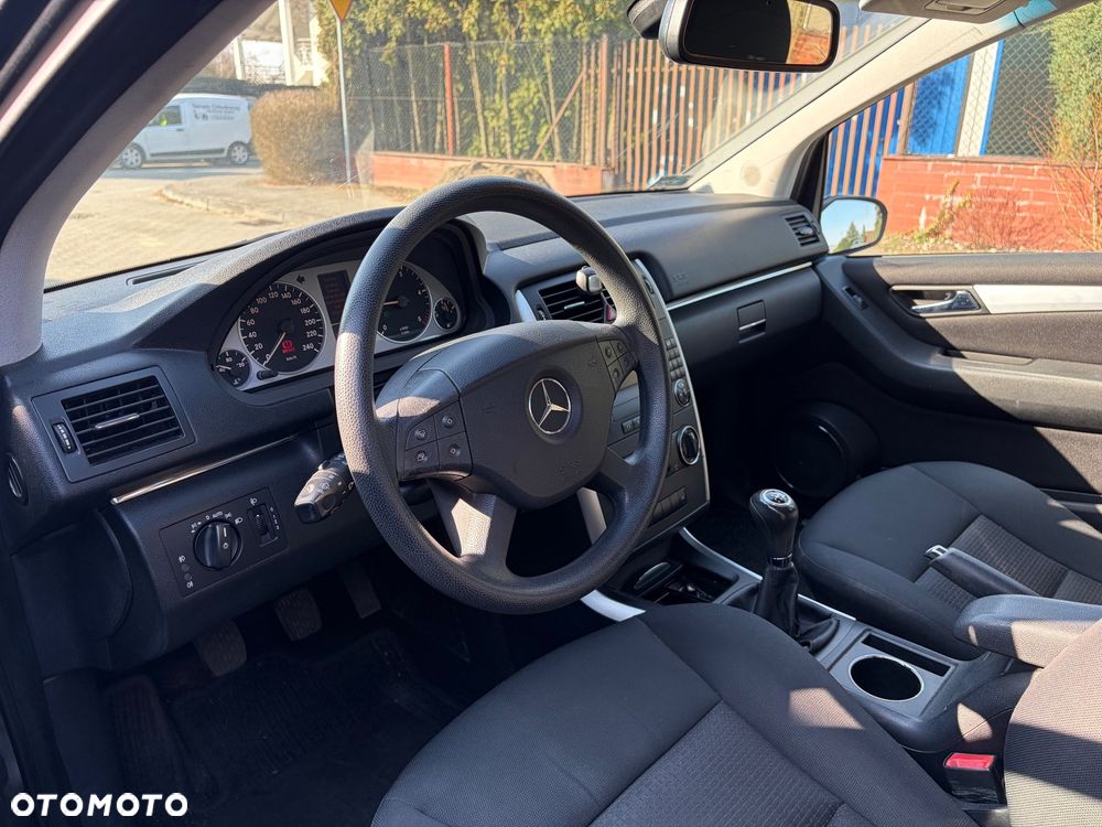 Mercedes-Benz Klasa B 180 CDI - 9