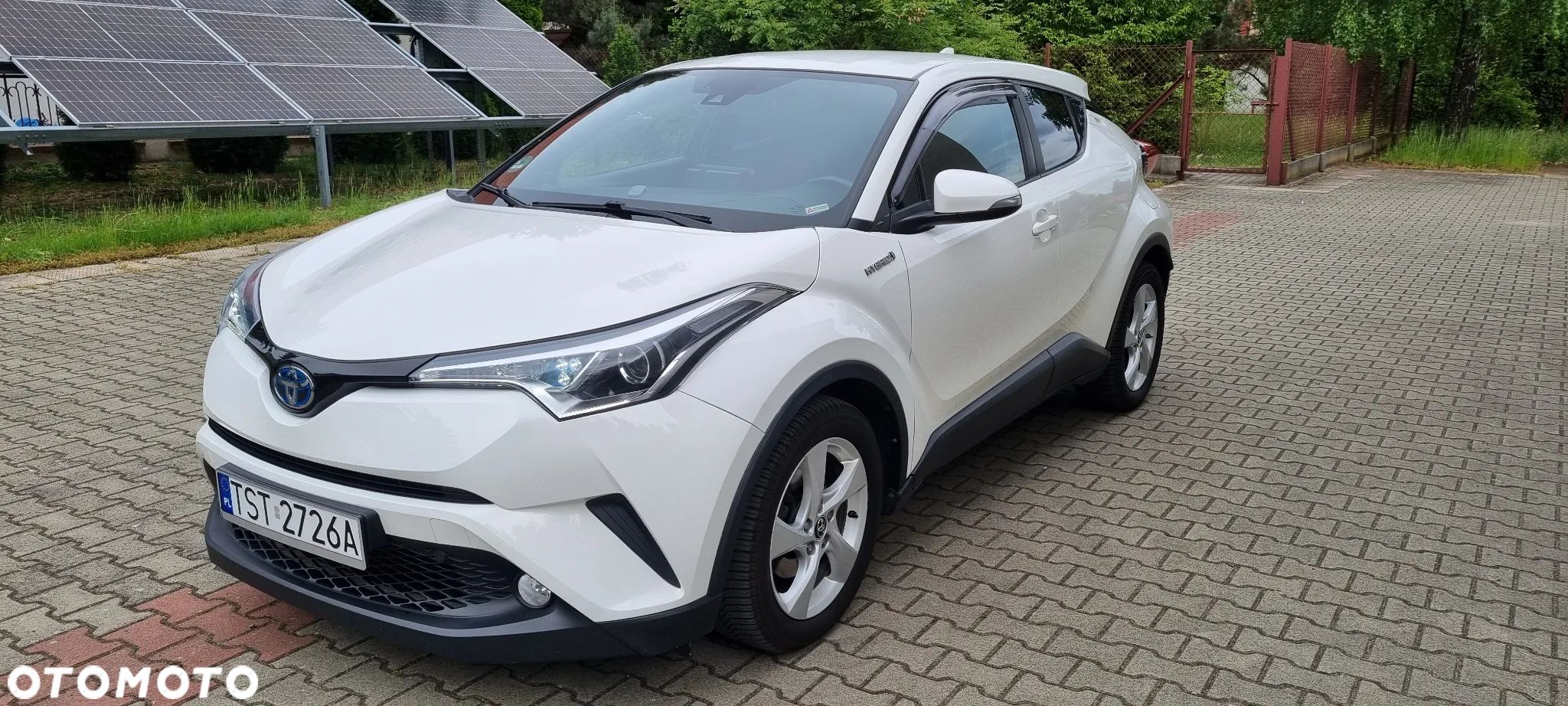 Toyota C-HR 1.8 Hybrid Dynamic - 1